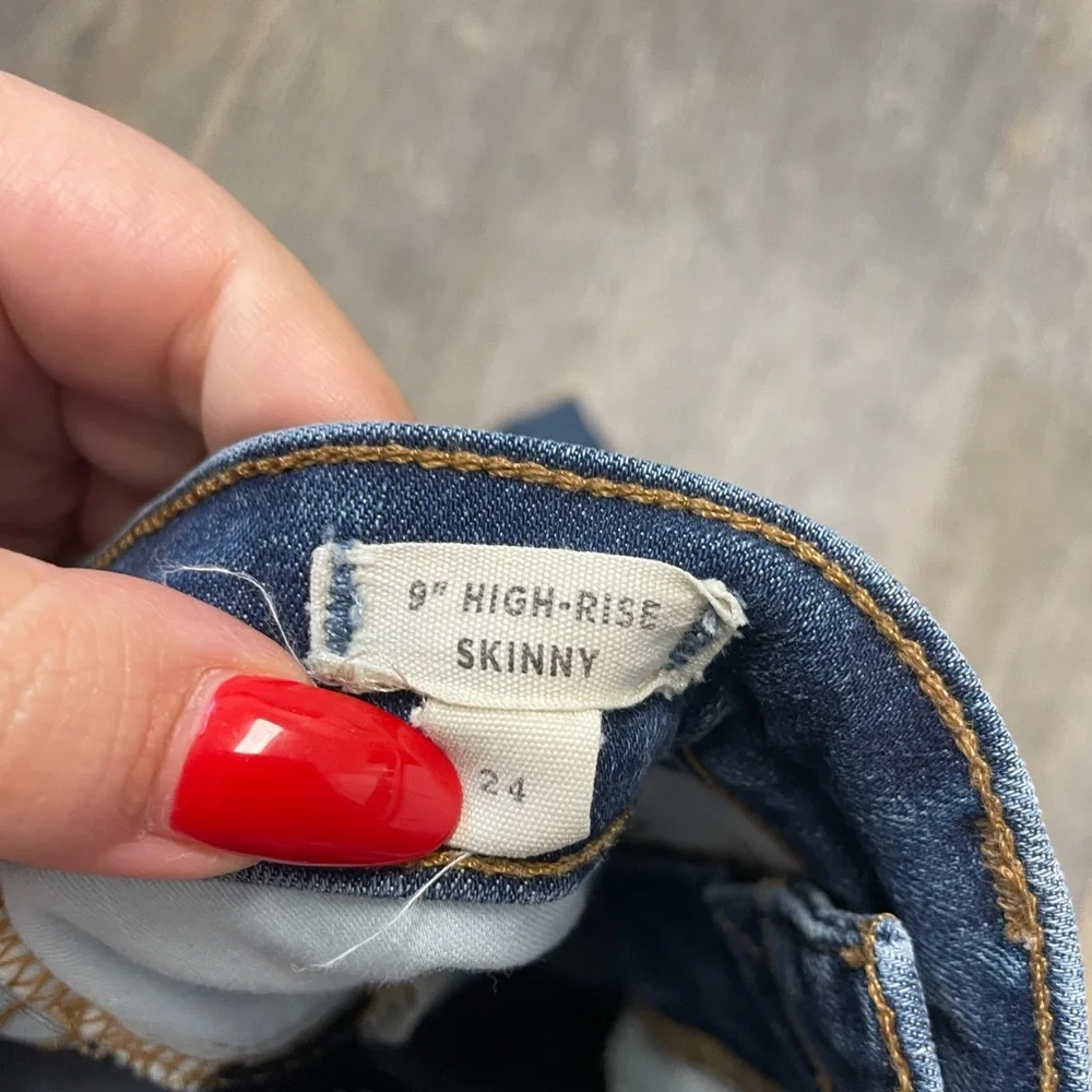 Madewell distressed 9 inch high rise skinny jeans - Picture 4 of 5